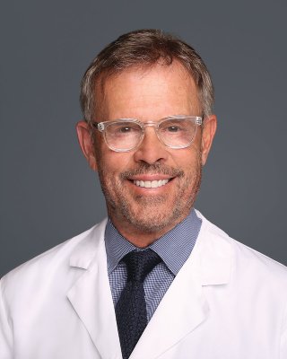 共同創辦人－Mark Surrey 博士